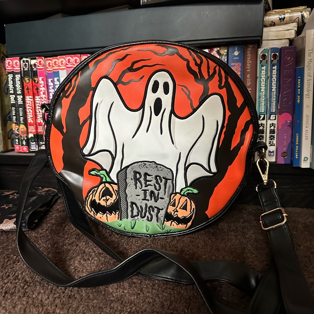 Pumkin kult rest in dust Crossbody Bag